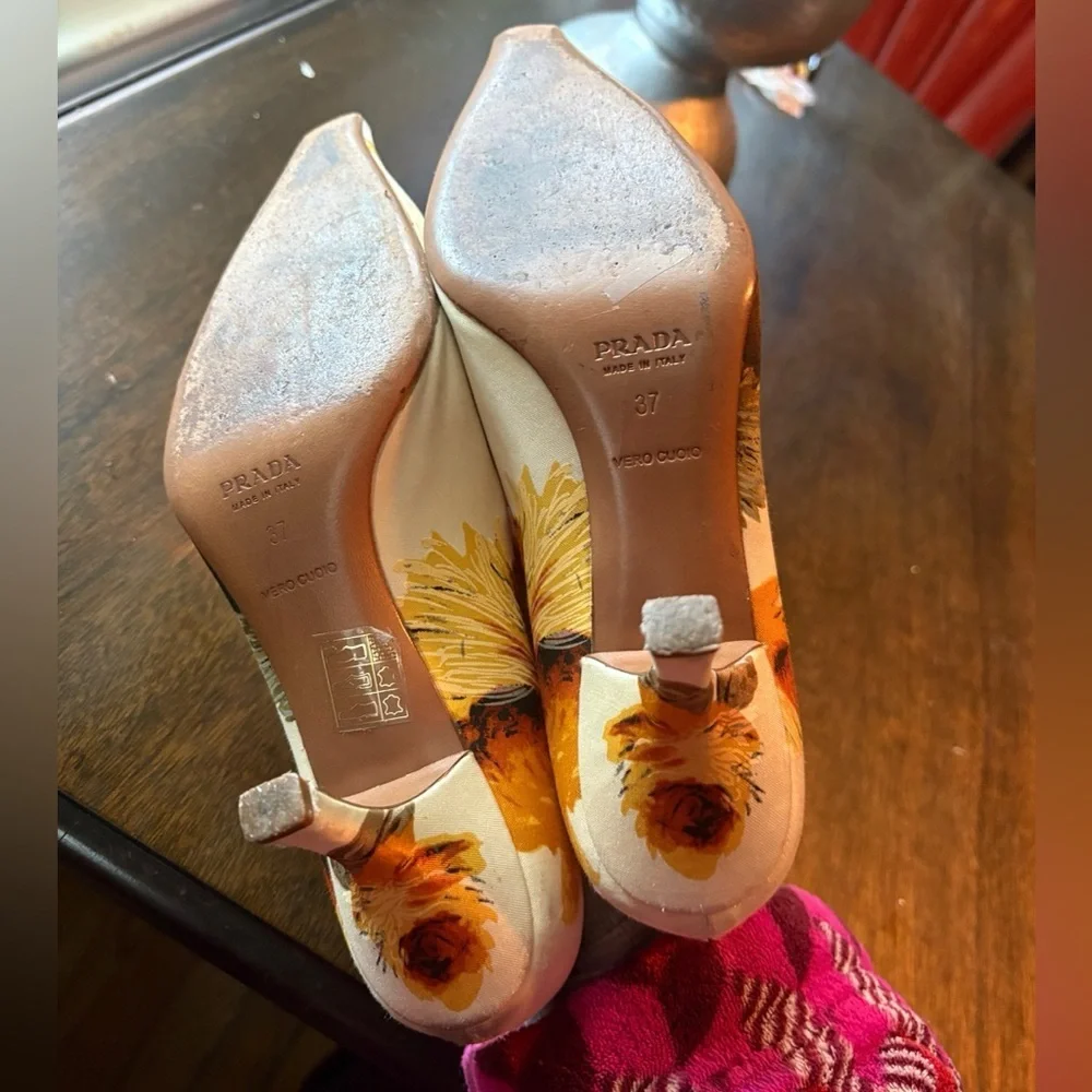 VINTAGE PRADA SATIN HEELS - Picture 8 of 8